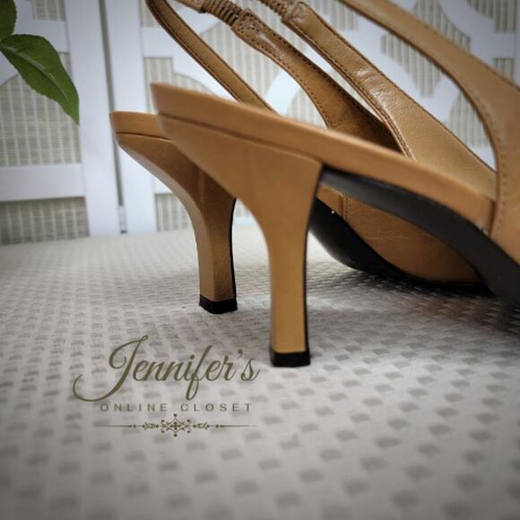 3/$25 Nine West Women's Indra Camel Buckle Detail Slingback Heels Size 7 - Picture 9 of 16